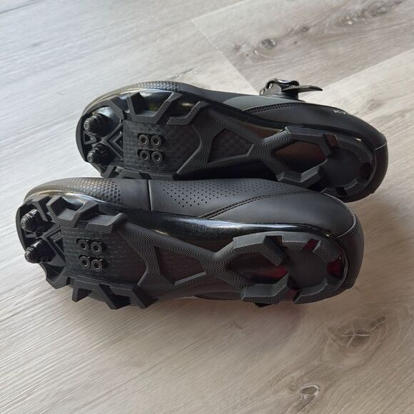 Kyedoo‎ Mountain Bike Shoes black size 8.5 NWT in box main image 8